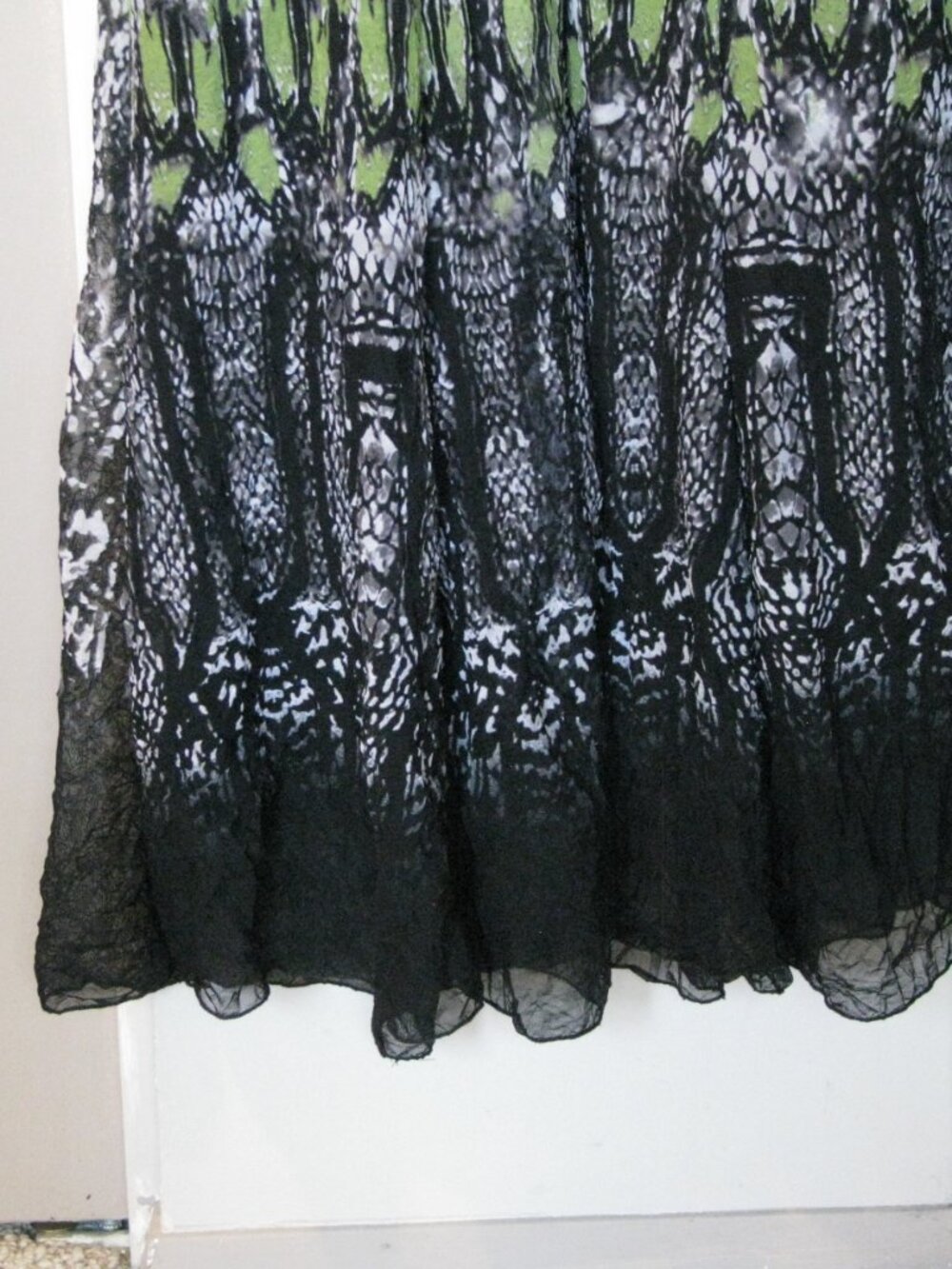 Picadilly Black and Green Midi Sleeveless Dress - Picture 6 of 9
